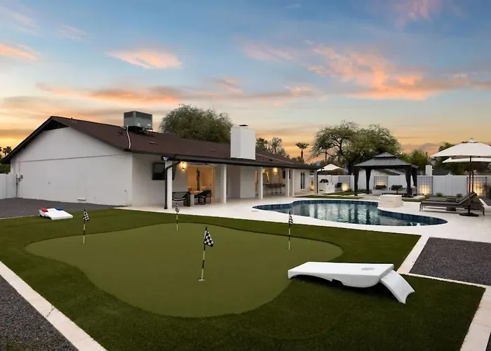 The Scottsdale Clubhouse