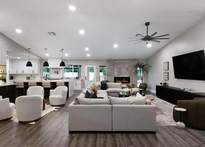The Scottsdale Clubhouse Holiday home