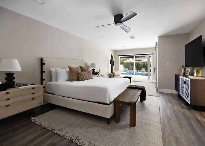 The Scottsdale Clubhouse