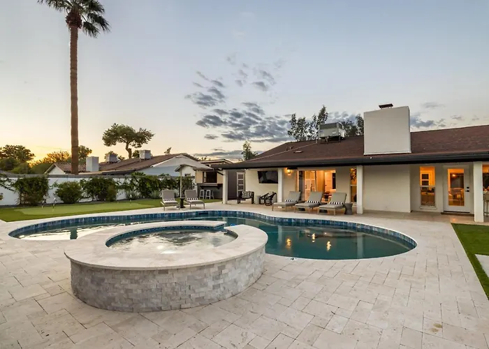 Holiday home The Scottsdale Clubhouse