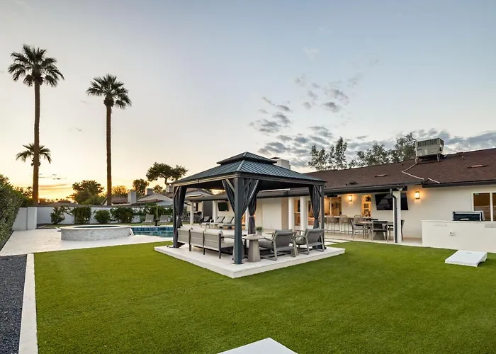 The Scottsdale Clubhouse *